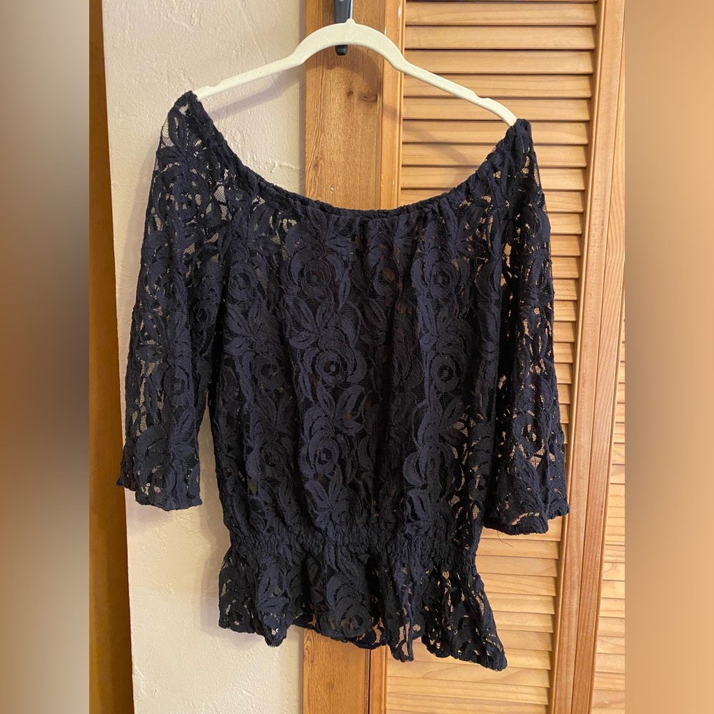 International Concepts INC Women’s Med Black Lace Top